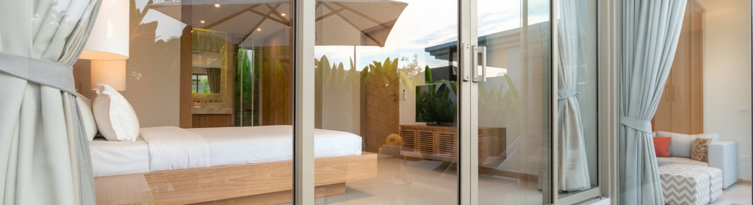 Sliding door